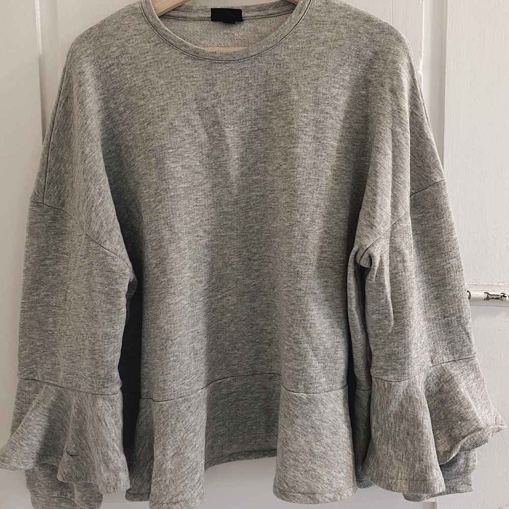 Flare sleeve top